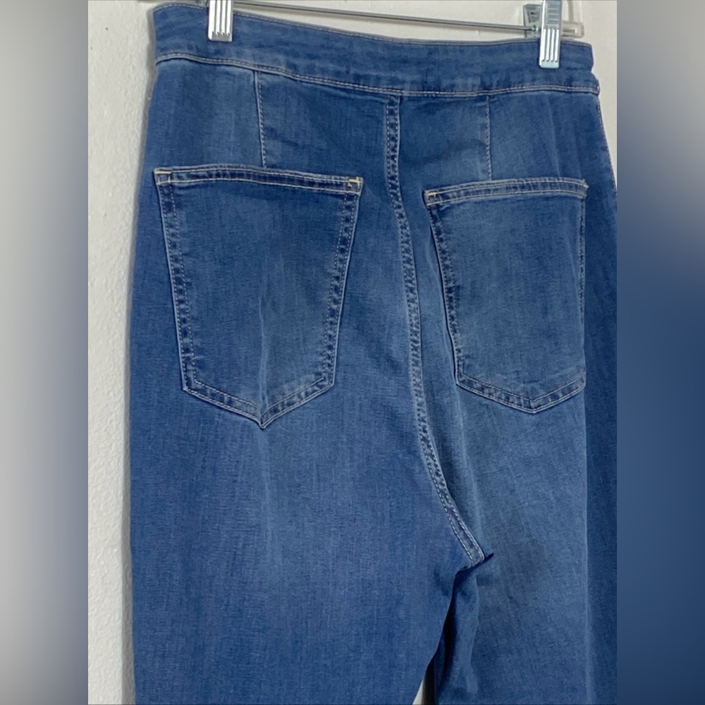 We The Free Penny Pull-On Flare Jeans Size 30 Made in Turkey - Picture 9 of 14